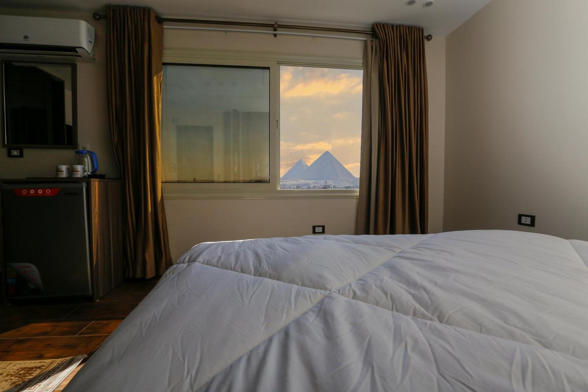 Bed and Breakfast Imperial Pyramids Heights View Nazlet el-Sisi Екстер'єр фото